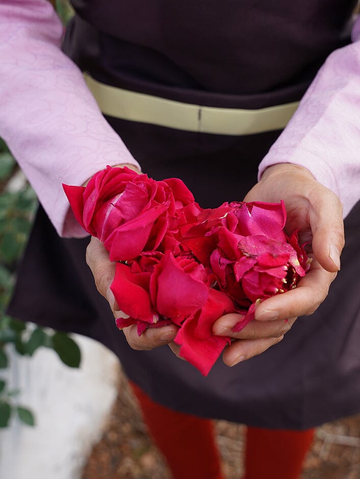 Rose Black